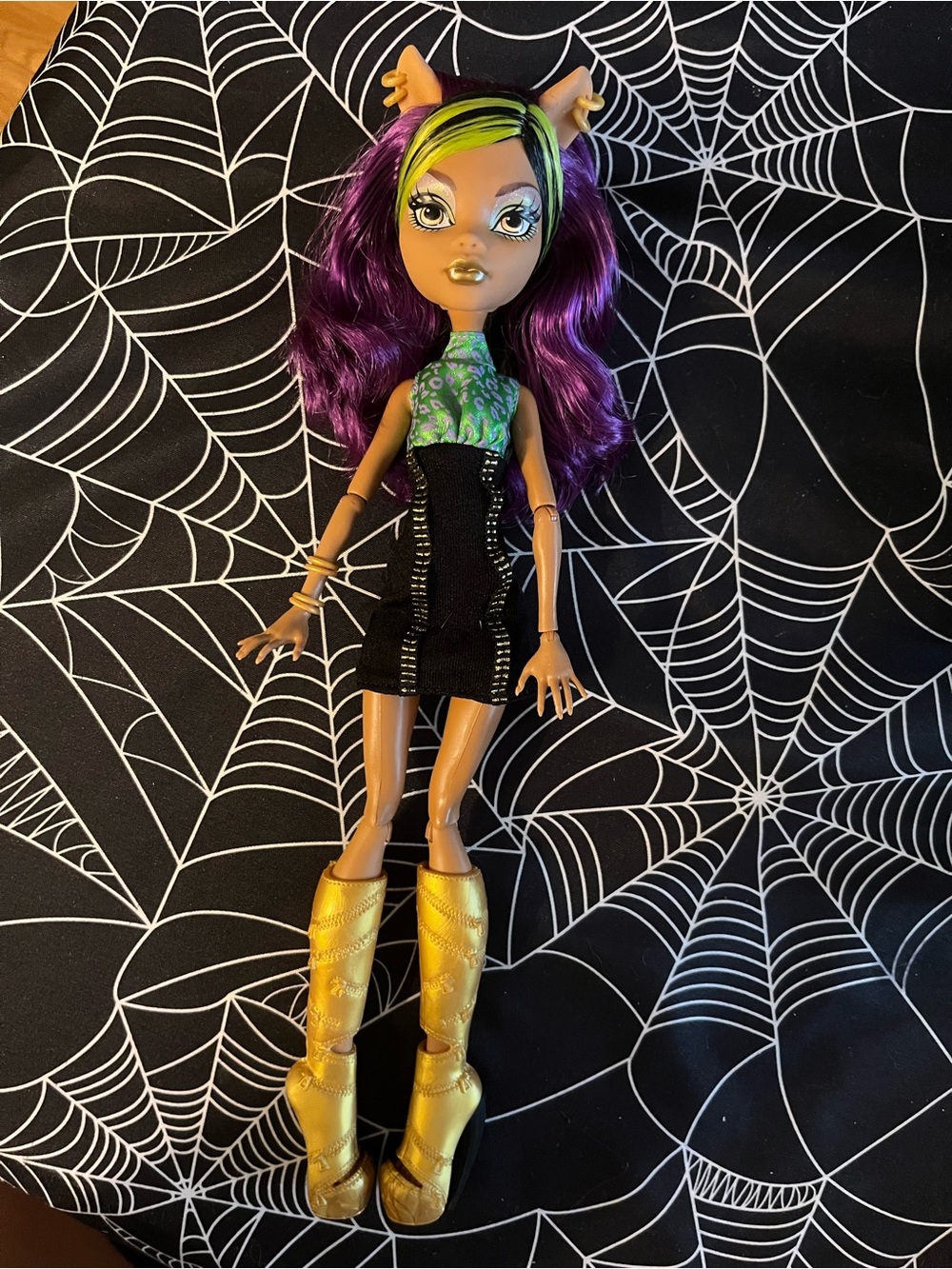 Monster high campus stroll clawdeen